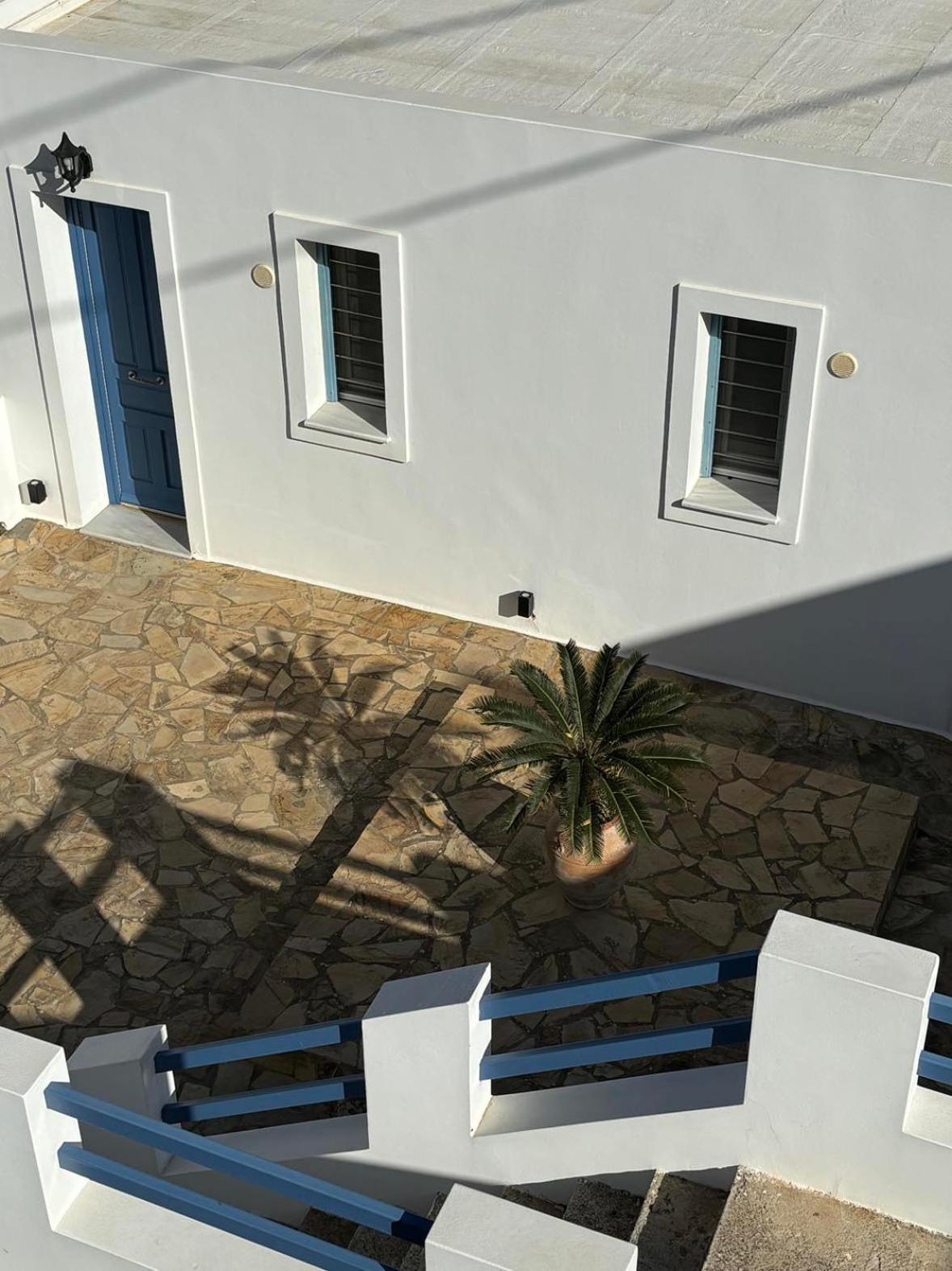 Andros Guesthouses Екстер'єр фото